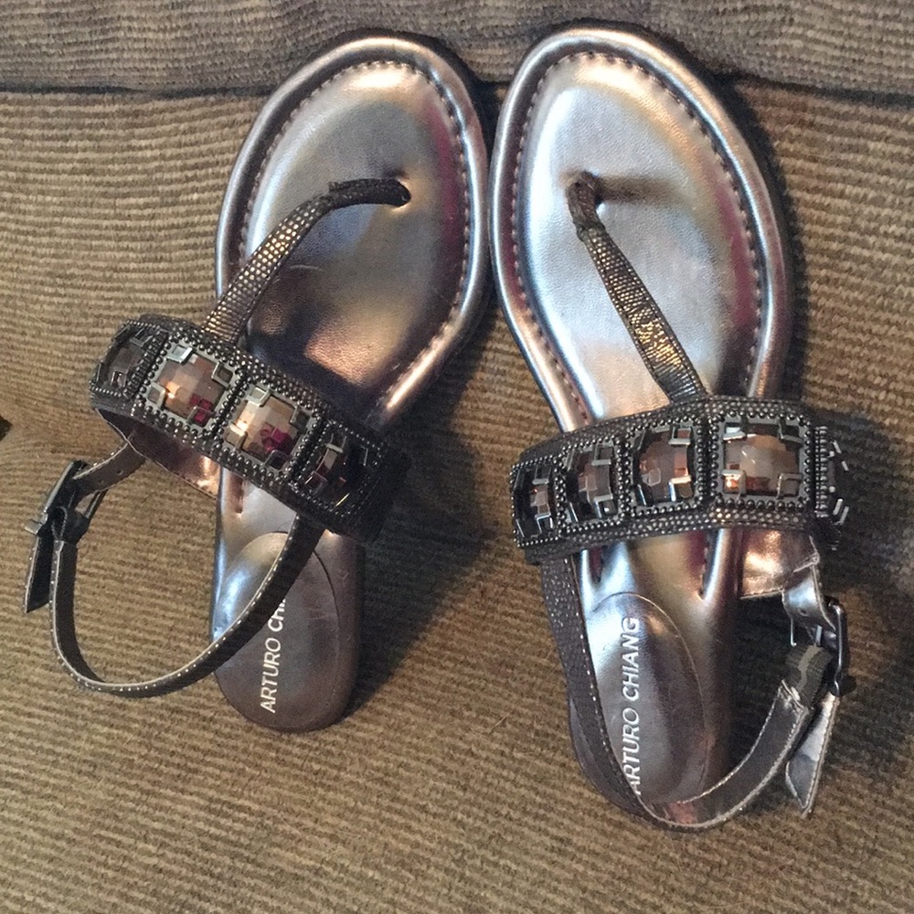 Arturo Chiang sandals